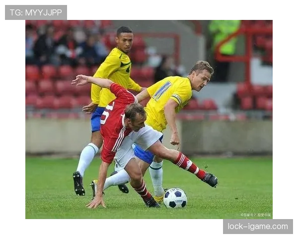 赫尔城黑橙军魂重燃,球迷激情助球队再创辉煌 赫尔城黑橙军魂重燃,球迷激情助球队再创辉煌