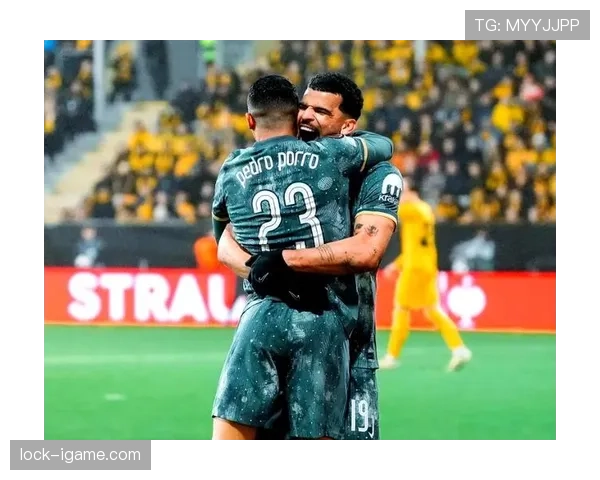 罗梅罗领衔热刺主力强势突破,球队剑指冠军展现争冠实力 罗梅罗领衔热刺主力强势突破,球队剑指冠军展现争冠实力