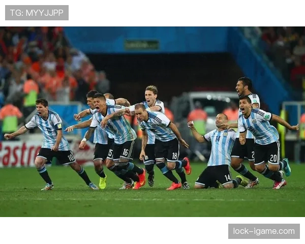 足球赛场燃情时刻：那些令人心跳加速的精彩瞬间