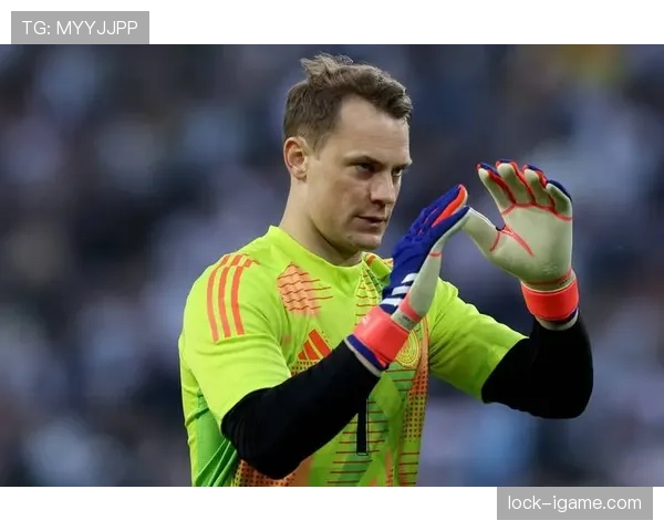 诺伊尔再展神勇，高光时刻重温守护拜仁传奇岁月