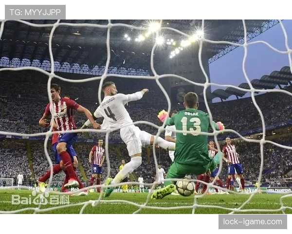 西甲马德里小德比激战正酣：皇马与马竞上演同城巅峰对决