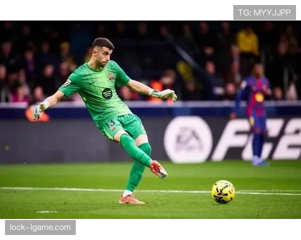 足球球星焦点:近期表现稳健,状态持续提升 足球球星焦点:近期表现稳健,状态持续提升