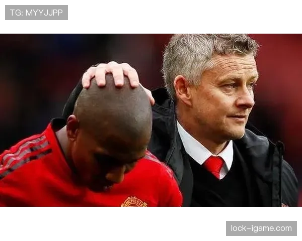 曼联砸钱不少，但决策逻辑崩了，问题比想象中更严重