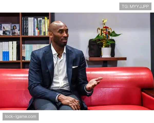 科比凌晨四点的洛杉矶，和他衣柜里那堆没拆标的百万球鞋